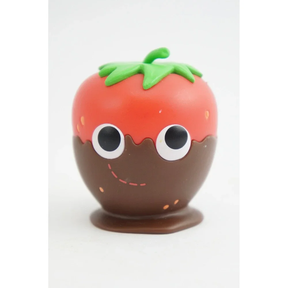 Kidrobot Yummy World Chocolate Dipped‎ Strawberry Vinyl Figure Excellent